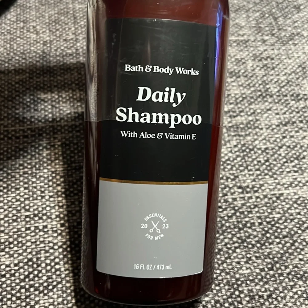 NWT Bath&Body Works Daily Shampoo